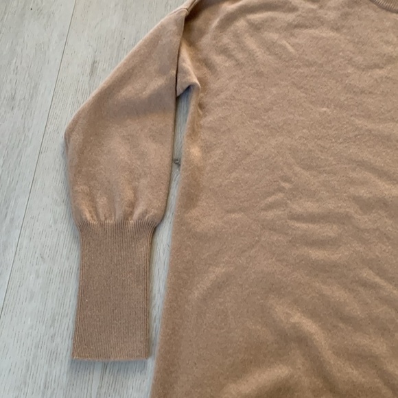 Pure collection‎ cashmere size 8/10 luxury Cozy Tan Turtleneck Sweater High-Low - Picture 3 of 9